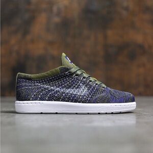 NIKE Women’s Flyknit Tennis Classic Shoes Limited Edition 8.5